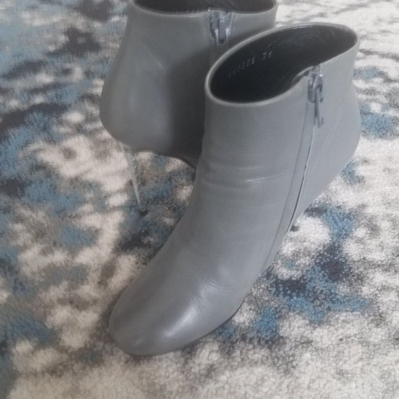 BALENCIAGA Leather Boots - Picture 1 of 5